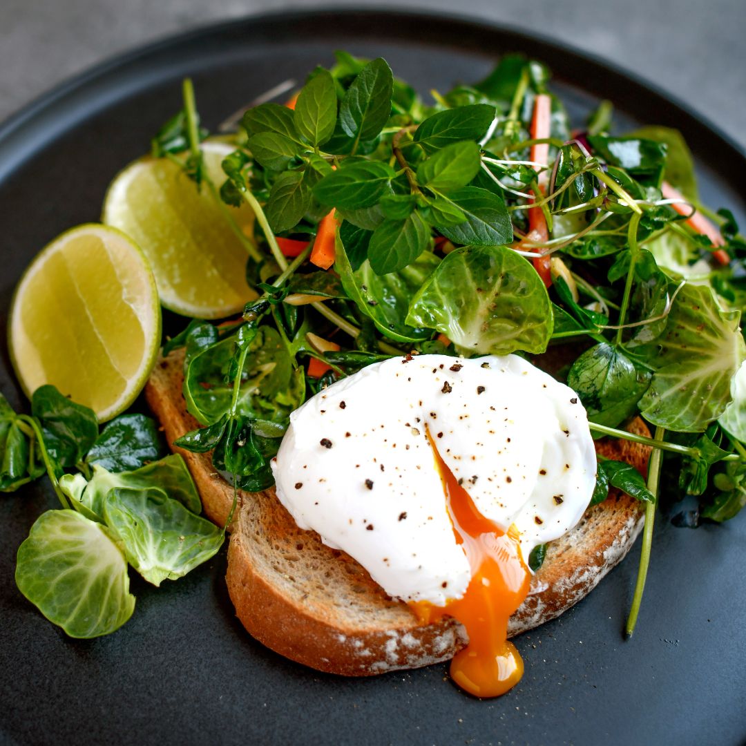 salade d'oeuf poché